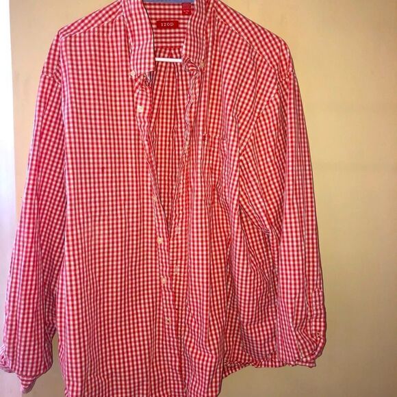 IZod checkered button down. - Picture 1 of 3